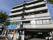 吹田駅より徒歩1分 築35年4ヶ月 5階建の賃貸物件