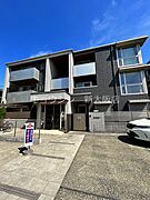 吹田駅より徒歩3分 1階 築9年7ヶ月の賃貸物件