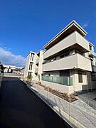 岡町駅より徒歩4分 2階 築1年11ヶ月の賃貸物件