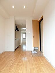 ミックコート東三国 402 4階1DKのリビング/ダイニング