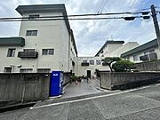 江坂駅より徒歩13分 2階 築53年7ヶ月の賃貸物件