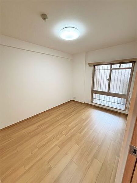 洋室6帖　収納あり