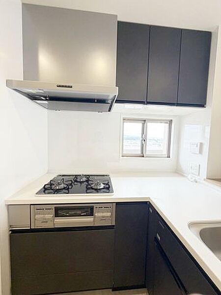 キッチン窓のあるキッチンです