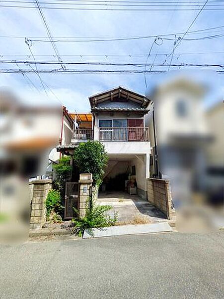 外観1979年1月建築木造2階建です。