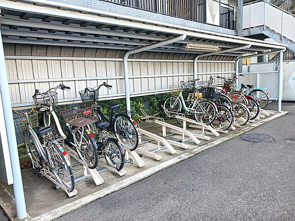 駐輪場