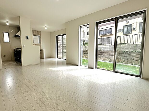 家族の集うLDKは約20帖と開放的♪