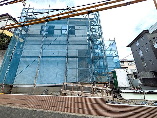 カースペース2台駐車可能