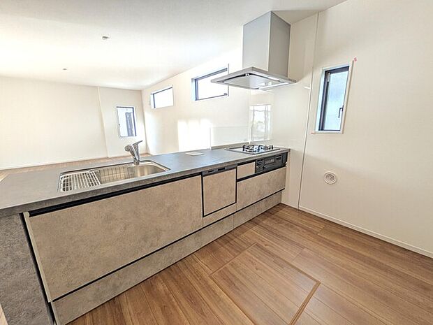 会話が弾む対面式キッチン