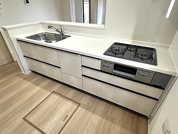 対面式のシステムキッチン