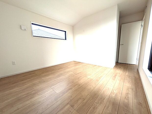 入ってすぐWICございます！