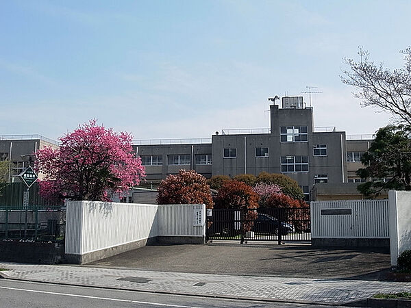 八千代市立新木戸小学校350m徒歩5分