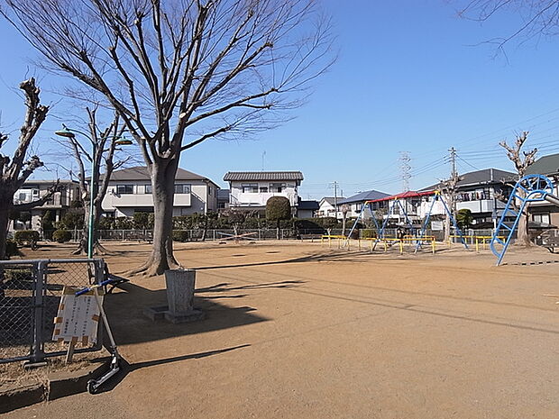ローズ第二児童公園130m徒歩2分