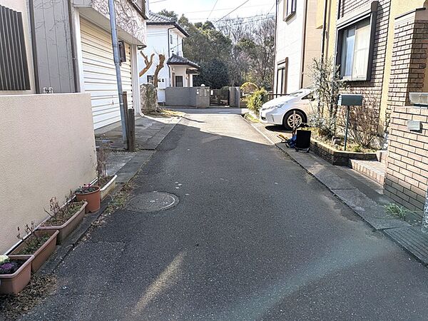 小学校・中学校共に徒歩約5分の立地