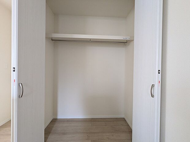かさばる荷物も収納可能なスペース