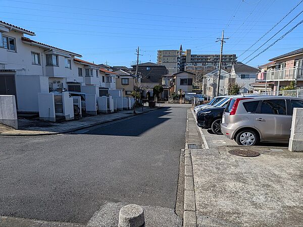 棟間隔があり、日当たり良好です