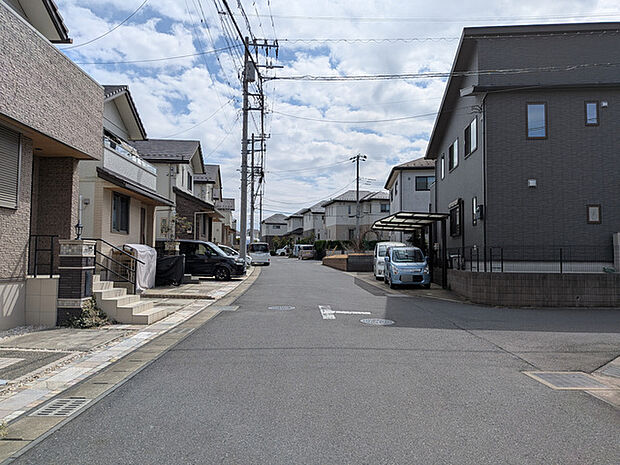 開放的な前面道路