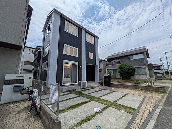 中2階のあるこだわりの4LDKです