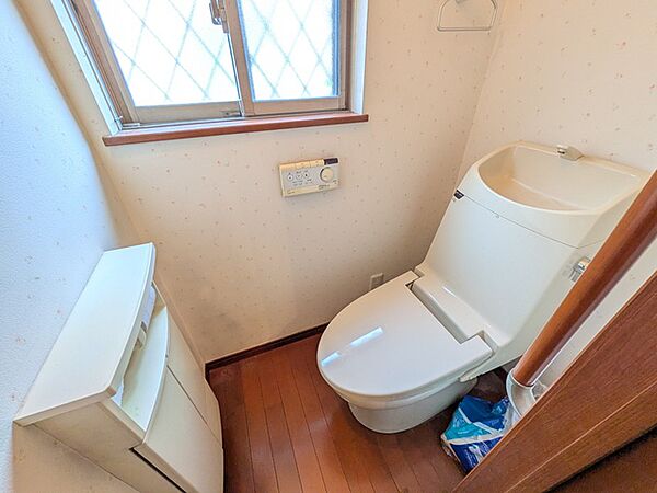 備付の棚は重宝します