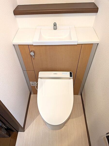 1階のトイレ　手が洗いやすい使用