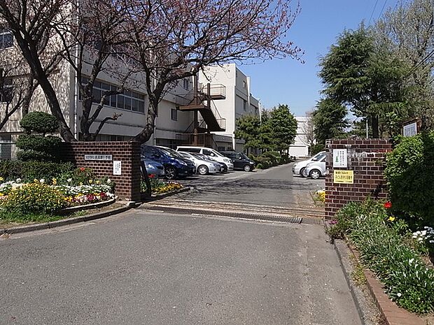 八千代市立西高津小学校1300m徒歩17分