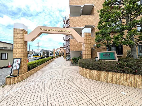 エントランスアプローチ