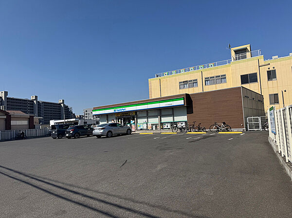 ファミリーマート八千代大和田新田店240m徒歩3分