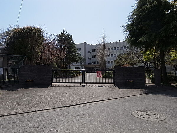 八千代市立南高津小学校1320m徒歩17分