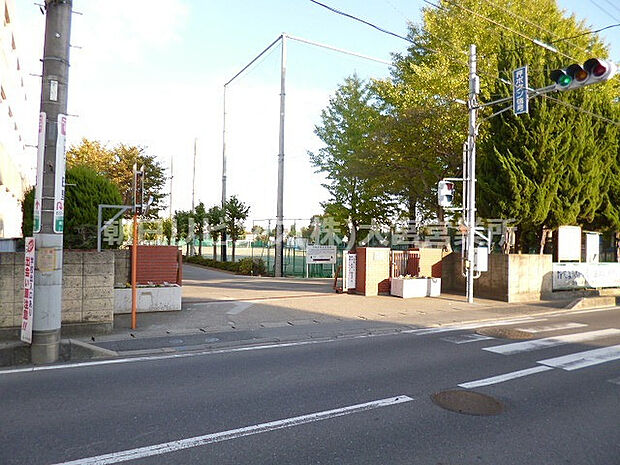 【中学校】さいたま市立日進中学校まで1950ｍ