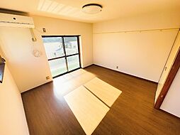 ドミールジュネス 201 2階1Kのリビング/ダイニング