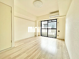 アリカフィールド 102 1階ワンルームのリビング/ダイニング