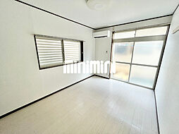 サンダハイム 101 1階ワンルームのリビング/ダイニング