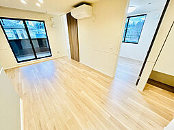 ウヴェルテュール 201 2階2LDKのリビング/ダイニング