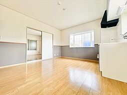 コーポリバティ 106 1階2DKのリビング/ダイニング