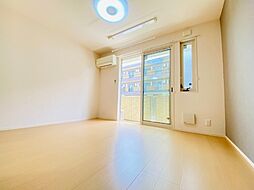 フォンティーヌ柏 103 1階1LDKのリビング/ダイニング