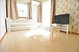 モンシャトー・プランドール 101 1階ワンルームのリビング/ダイニング