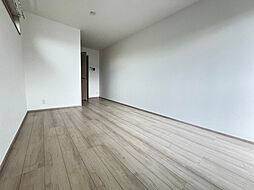 ESTRELLA 101 1階1Kのリビング/ダイニング