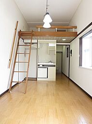 リバーグリーン 101 1階ワンルームのリビング/ダイニング