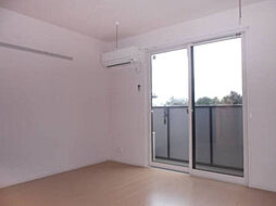 メゾン・ラマージュ 107 1階2LDKのリビング/ダイニング