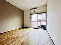 レークハウス 2階ワンルームのリビング/ダイニング