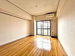 ラ・フォンテーヌ 205 2階ワンルームのリビング/ダイニング