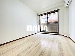 サンクレスト学園 102 1階1Kのリビング/ダイニング