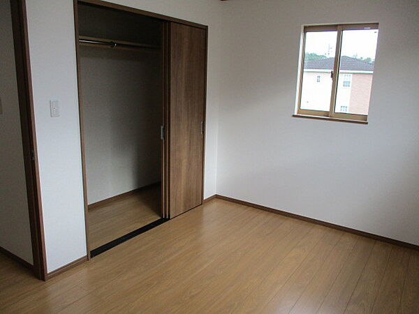 apartment 宮城県白石市鷹巣東１丁目8-5
鷹巣東の賃貸情報を見る
物件地図