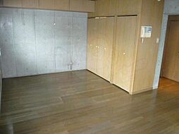 メゾン・ド・メトロ緑地公園 202 2階ワンルームのリビング/ダイニング