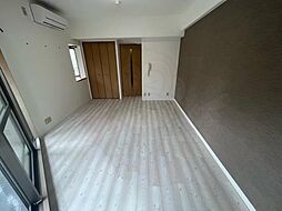 Osaka Metro御堂筋線 江坂駅 徒歩5分の賃貸マンション 5階1Kのリビング/ダイニング