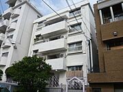 緑地公園駅より徒歩8分 1階 築50年の賃貸物件
