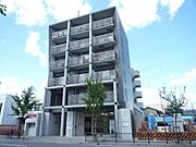 江坂駅より徒歩10分 築18年5ヶ月 6階建の賃貸物件