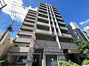 江坂駅より徒歩13分 築6年10ヶ月 10階建の賃貸物件