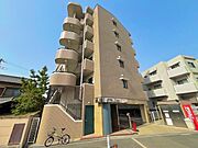 江坂駅より徒歩6分 築23年8ヶ月 6階建の賃貸物件