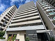 江坂駅より徒歩6分 13階 築7年7ヶ月の賃貸物件