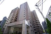 江坂駅より徒歩6分 7階 築19年の賃貸物件